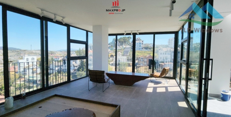 Cửa nhôm 4 cánh – chọn mẫu nào giúp gia đình đông người êm ấm?